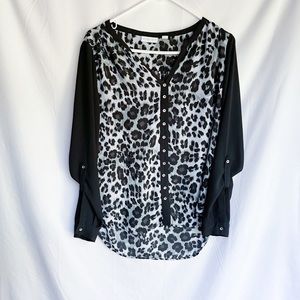 New York and Company Women’s Long Sleeve Blouse - S
